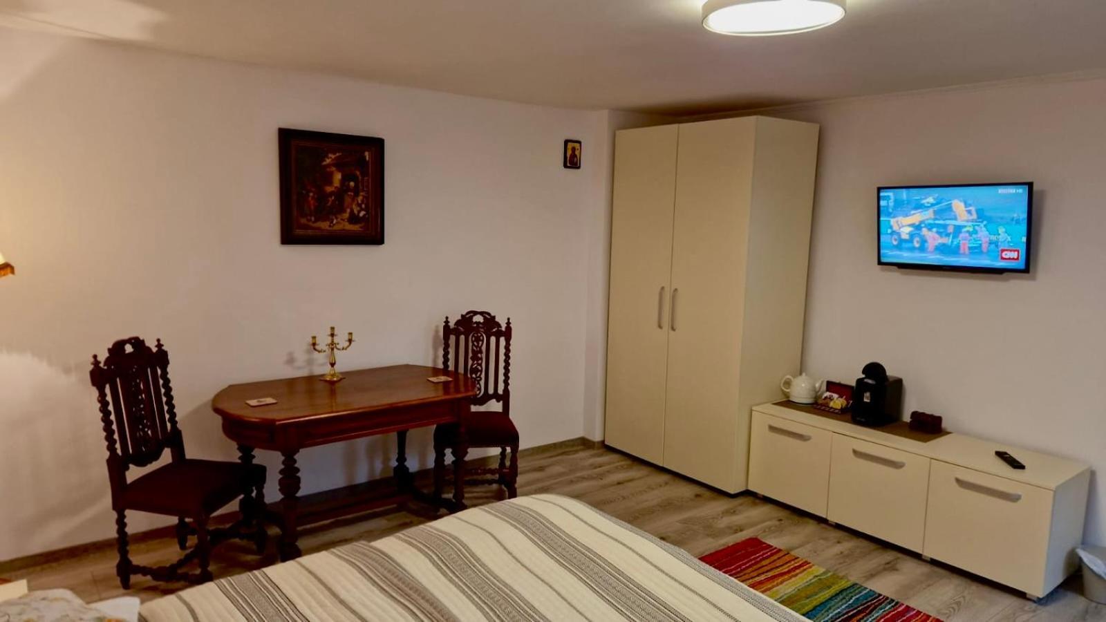 Casa Teo Hotel Buzău Eksteriør billede