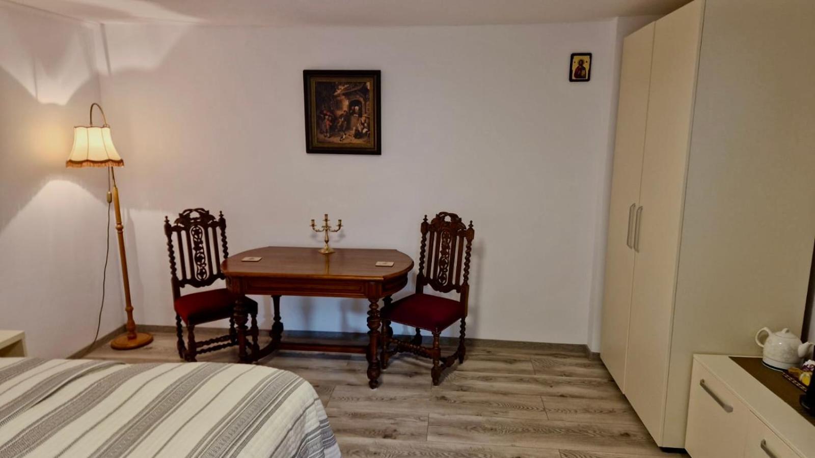 Casa Teo Hotel Buzău Eksteriør billede