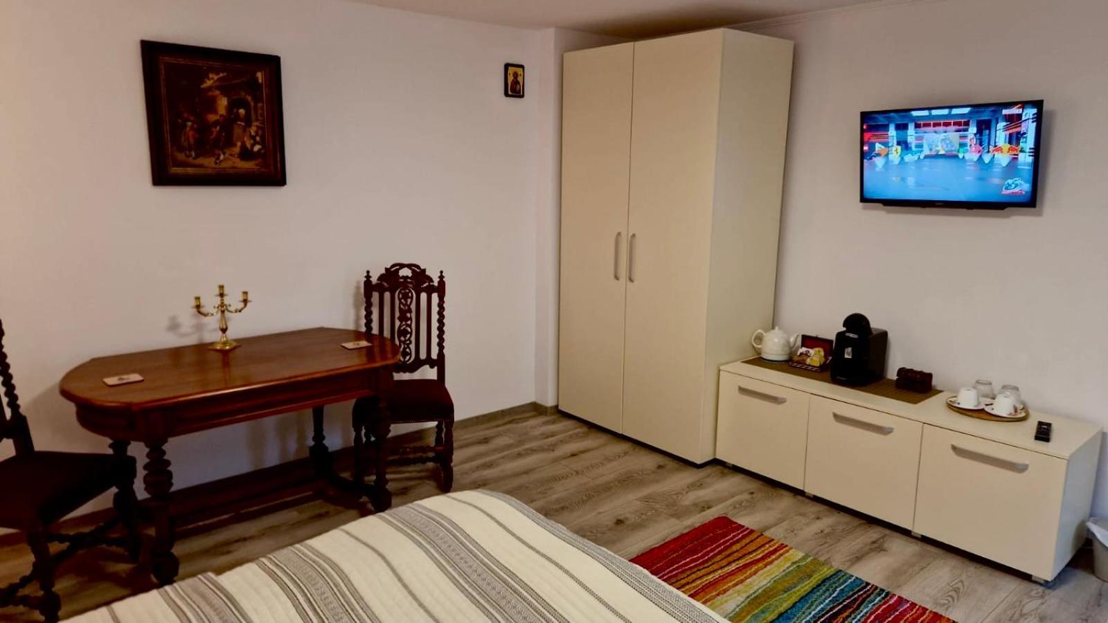 Casa Teo Hotel Buzău Eksteriør billede